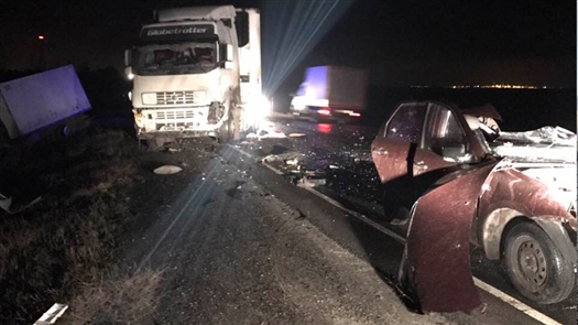 Водитель «Гранты» погиб в массовом ДТП с грузовиками на М-5 под Сызранью
